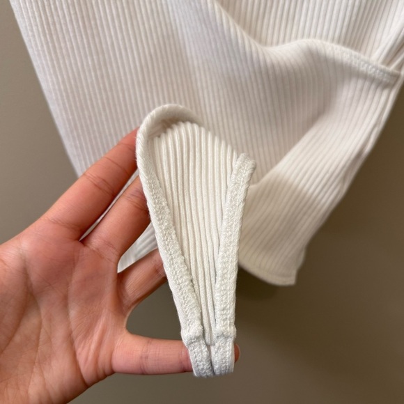 Aritzia Babaton Lido Ribbed Bodysuit in white size XS - Picture 6 of 10